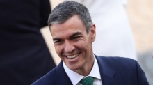 Spaniens Ministerpräsident Pedro Sánchez trifft zur Militärparade am französischen Nationalfeiertag in Paris ein. Foto: Teresa Suarez/epa
