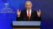 Benjamin Netanyahu gibt in Jerusalem eine Pressekonferenz nach der Bekanntgabe eines vorläufigen US-Iran-Abkommens. Foto: EPA/Ronen Zvulun/pool
