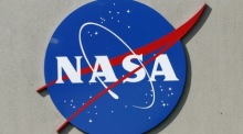 Das NASA-Logo am Johnson Space Center in Houston, wo sich 2007 ein bewaffneter Mann in einem Gebäude verschanzte. Foto: EPA/Aaron M. Sprecher