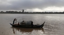 Fischer auf dem Mekong. Foto: epa/Mac Remissa