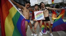 Im Juni feiert Bangkok einen ganzen Monat lang den „Bangkok Pride Month 2023“. Foto: epa/Narong Sangnak