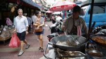 Bangkok wurde von Time Out zur zweitbesten Food-Stadt der Welt 2026 gekürt. Foto: epa/Rungroj Yongrit