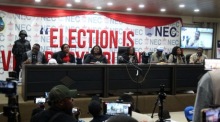 Nationale Wahlkommission veröffentlicht vorläufige Wahlergebnisse. Foto: epa/Ahmed Jallanzo