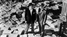 Orson Welles (l) und Joseph Cotten in einer Szene des Filmklassikers «Citizen Kane» aus dem Jahr 1941. Foto: Deutsches Filminstitut - DIF/dpa