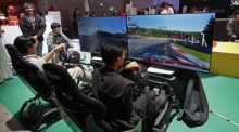 Premierminister Anutin Charnvirakul setzt auf die Gaming-Industrie als Zukunftsbranche und will Thailand als führenden Standort für Spieleentwicklung und digitale Kreativwirtschaft in der ASEAN-Region positionieren. Foto: epa/Rungroj Yongrit