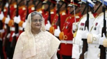 Sheikh Hasina wird wegen Verbrechen gegen die Menschlichkeit für das harte Vorgehen gegen Studentenproteste schuldig gesprochen. Foto: epa/Mak Remissa
