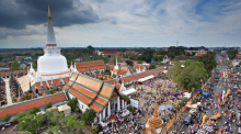 Der Wat Phra Mahathat Woramahawihan in Nakhon Si Thammarat steht nach einer Empfehlung der UNESCO-Berater kurz vor der Aufnahme in die Welterbeliste. Bild: kosin_sukhum