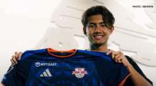 Thailands Nationalspieler Suphanat Mueanta wechselt von Buriram United zum japanischen Zweitligisten RB Omiya Ardija und wagt damit den nächsten Schritt seiner Karriere. Bild: RB Omiya