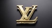 Das Logo eines Louis Vuitton-Geschäfts in Frankfurt. Foto: epa/Mauritz Antin