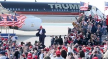 Ex-US-Präsident Donald Trump macht Wahlkampf in Ohio. Foto: epa/Mar