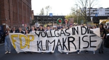 Fridays for Future Kundgebung in Berlin. Foto: EPA-EFE/Clemens Bilan