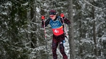 Biathlet Justus Strelow aus Deutschland startet bei der 4x7,5-Kilometer-Staffel der Männer bei den Olympischen Winterspielen Milano Cortina 2026 in Antholz. Foto: epa/Martin Metelko