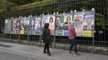 Werbetafeln für den Präsidentschaftswahlkampf in Bordeaux in Frankreich. Foto: epa/Caroline Blumberg