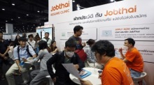 Jobmesse in Bangkok. Foto: epa/Rungroj Yongrit