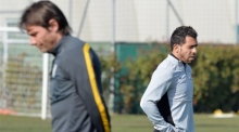 Trainer von Juventus Turin Antonio Conte (L) und Carlos Tevez (R). Archivfoto: epa/ALESSANDRO DI MARCO