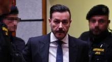 Rene Benko erscheint vor dem Landesgericht Innsbruck zum letzten Verhandlungstag im Prozess wegen mutmaßlicher betrügerischer Insolvenz. Foto: epa/Anna Szilagyi