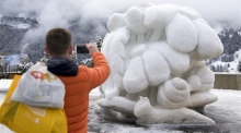 Ansicht einer Schneeskulptur während des "World Snow Festivals" in Grindelwald. Archivfoto: epa/ANTHONY ANEX