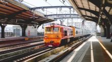 Hohe Auslastung im Bahnverkehr zum Auftakt der Songkran-Feiertage mit stark frequentierten Bahnhöfen in Bangkok und im Umland. Bild: State Railway of Thailand (SRT)