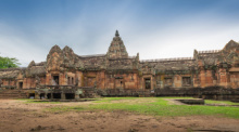 Die antiken Khmer-Ruinen im Isaan zählen zu den kulturellen Höhepunkten des thailändischen Nordostens. Foto: Fotolia.com