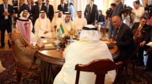  Die Außenminister der arabischen Allianz äußerten am Mittwoch in Kairo ihre Enttäuschung über das Verhalten Katars. Foto: epa/Khaled Elfiqi / Pool