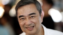 Demokratenchef Abhisit Vejjajiva stellte in Hat Yai das Infrastrukturkonzept „Southern Connect“ als Alternative zur Land Bridge der Regierung vor. Foto: epa/Rungroj Yongrit
