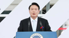 Präsident Yoon Suk-yeol hält eine Rede im Präsidialamt in Seoul. Foto: epa/Yonhap