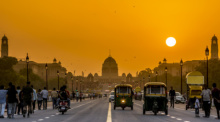 Sonnenuntergang in der Nähe der Präsidentenresidenz, Rashtrapati Bhavan, Neu-Delhi. Foto: Adobe Stock