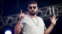 Haftbefehl tritt beim Openair Frauenfeld in der Schweiz auf. Das Festival zählt zu den größten Hip-Hop-Events Europas. Foto: epa/Gian Ehrenzeller
