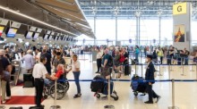 Die Flughafengesellschaft AOT erhöht ab dem 20. Juni 2026 die internationale Passagier-Servicegebühr an ihren sechs Flughäfen. Bild: Airports of Thailand (AOT)