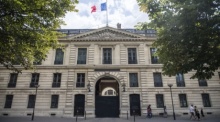 Eine Außenansicht des Gebäudes, das zum französischen Präsidenten-Elysee-Palast in Paris gehört. Foto: epa/Christophe Petit Tesson