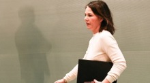 Bundesaußenministerin Annalena Baerbock trifft zur wöchentlichen Kabinettssitzung der Bundesregierung im Bundeskanzleramt in Berlin ein. Foto: epa/Filip Singer