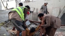 Mutmaßliche US-Luftangriffe auf ein Gefangenenlager in Saada. Foto: epa/Houthis Al-masirsah Tv