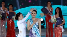 Dinh Nhu Phuong, 21, wird am 22. Oktober 2022 zur „Miss Sea and Island Vietnam 2022“ gekrönt. Foto: Ly Vo Phu Hung/Miss Sea And Island Vietnam 2022