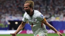 Harry Kane jubelt über seinen Treffer zur 2:1-Führung Englands im WM-Sechzehntelfinale gegen die DR Kongo. Foto: EPA/Cristobal Herrera-ulashkevich