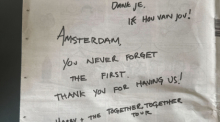 Harry Styles bedankt sich nach seinen Amsterdam-Konzerten mit einer handgeschriebenen Anzeige in «Het Parool». Foto: dpa/Annette Birschel
