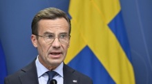 Der schwedische Ministerpräsident Ulf Kristersson spricht auf einer Pressekonferenz in Stockholm über die sich verschlechternde Sicherheitslage. Foto: epa/Henrik Montgomery