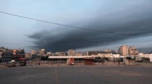 Nach den israelischen Luftangriffen im südlichen Gaza-Streifen steigt Rauch auf. Foto: epa/Mohammed Saber
