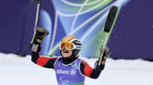Sechster Wettkampftag, Para Ski alpin, Riesenslalom, Frauen, Anna-Lena Forster (Deutschland) reagiert im Ziel nach ihrem zweiten Lauf. Foto: Philipp von Ditfurth/dpa