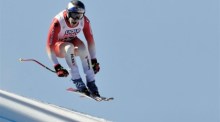 Der Schweizer Marco Odermatt in Aktion bei der Abfahrt der Herren bei den FIS Alpinen Skiweltmeisterschaften in Courchevel. Foto: EPA-EFE/Guillaume Horcajuelo