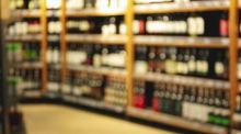 In Mindestpreisen für Alkohol sieht das Europa-Büro der Weltgesundheitsorganisation (WHO) ein effektives Werkzeug zum Schutz vor alkoholbedingten Gesundheitsschäden. Foto: Freepik/Atlascompany