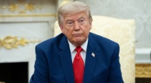 US-Präsident Donald Trump empfängt den libanesischen Präsidenten Joseph Aoun zu einem Gespräch im Oval Office des Weißen Hauses in Washington. Foto: EPA/Aaron Schwartz/pool