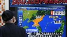 Nordkorea startet ICBM, Rakete landet in Japans EEX. Foto: epa/Kimimasa Mayama