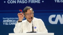 Kolumbiens Präsident Gustavo Petro spricht beim Internationalen Wirtschaftsforum für Lateinamerika und die Karibik in Panama-Stadt. Foto: epa/Bienvenido Velasco