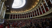 Frankreichs Nationalversammlung stimmt über ein umstrittenes Einwanderungsgesetz ab. Foto: epa/Mohammed Badra