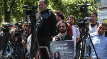 Demonstration wegen der Ermordung der Al Jazeera-Journalistin Shireen Abu Akleh in Istanbul. Foto: epa/Sedat Suna