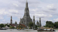 Der Wat Arun am Chao-Phraya-Ufer in Bangkok. Foto: epa/Narong Sangnak