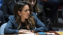 Lana Zaki Nusseibeh, Ständige Vertreterin der Vereinigten Arabischen Emirate bei den Vereinten Nationen, spricht während einer Sitzung des Sicherheitsrats der Vereinten Nationen über den Krieg zwischen Israel und der Ha... Foto: epa/Eduardo Munoz