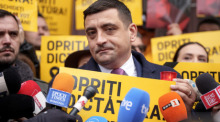 George Simion von der rechtsgerichteten Partei AUR will nach der Wahl Kremlfreund Georgescu politisch einbinden. Foto: dpa/Andreea Alexandru
