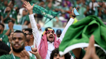 WM 2022 in Katar, Argentinien - Saudi-Arabien, Vorrunde, Gruppe C, im Lusail Stadion, Saudi-Arabien Fans vor Spielbeginn auf der Tribüne. Foto: Robert Michael/dpa