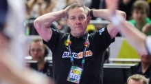 Alfred Gislason, der deutsche Cheftrainer. Foto: epa/Christopher Neundorf